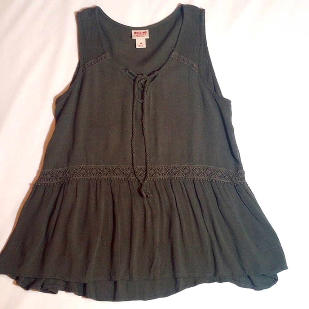Mossimo sleeveless green blouse